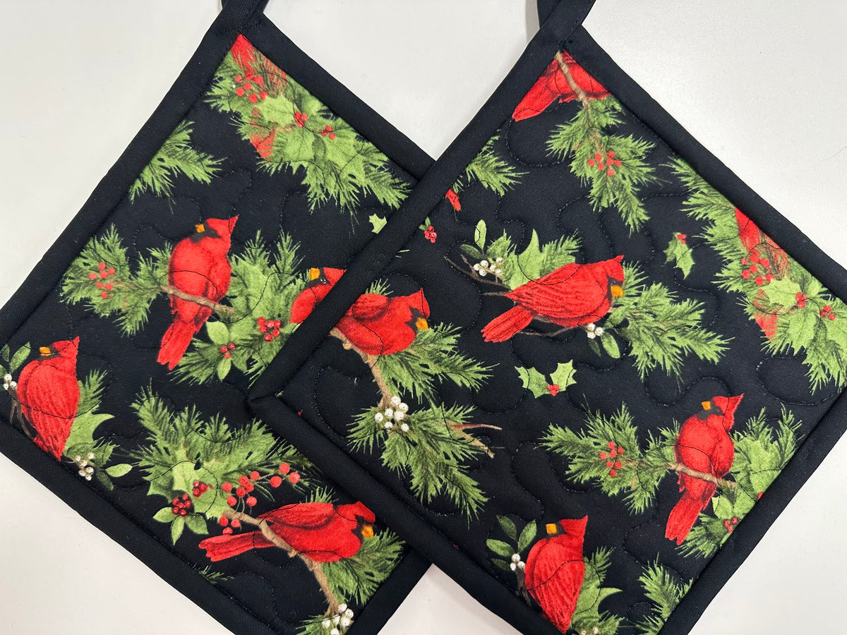 Christmas Cardinal Pot Holders, Set of 2, Handmade Baker Gift, Kitchen Accessories