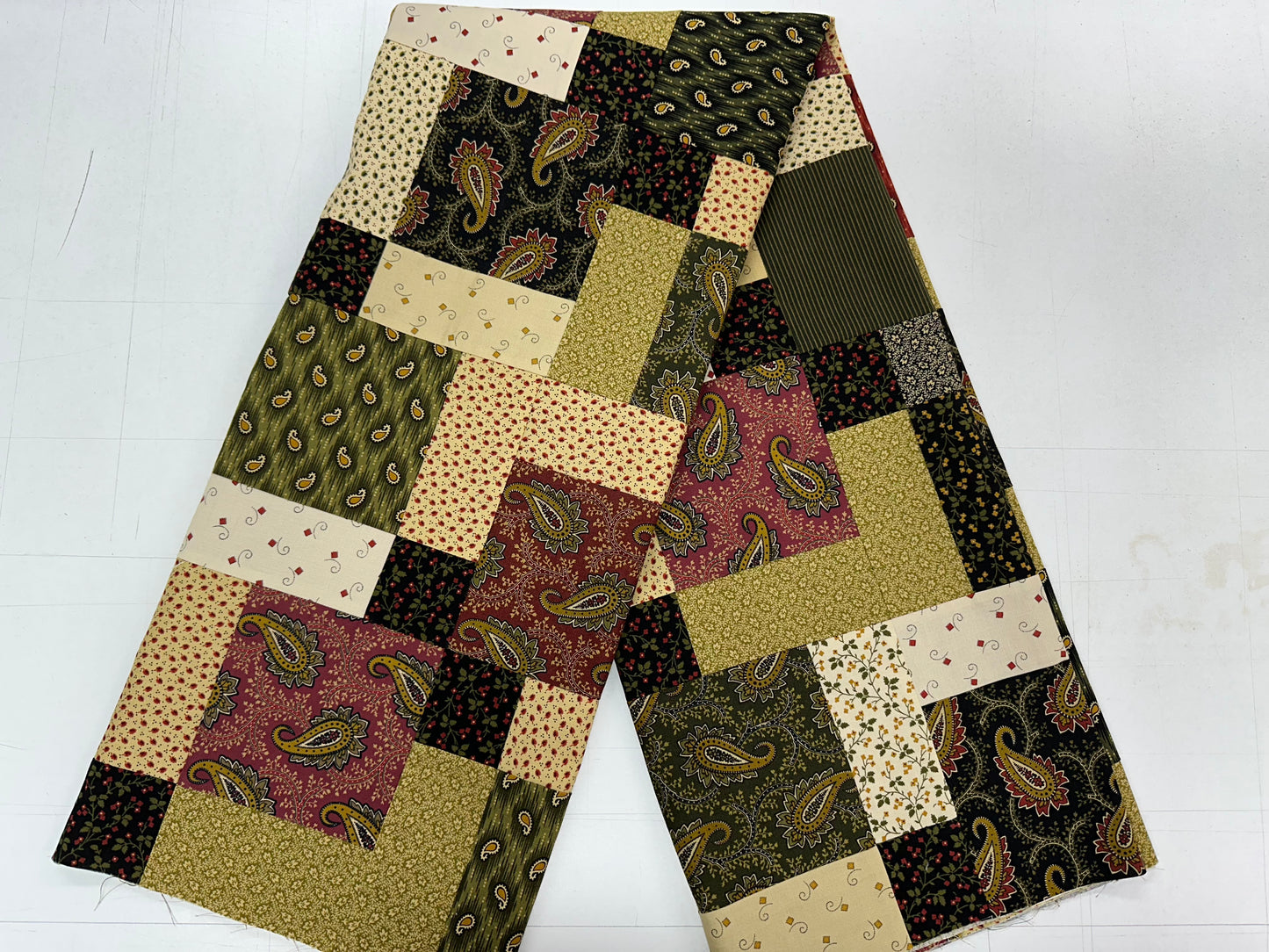 Handmade Unfinished Quilt Top, Reproduction Fabric, Green Red, 45"x58" Lap Throw