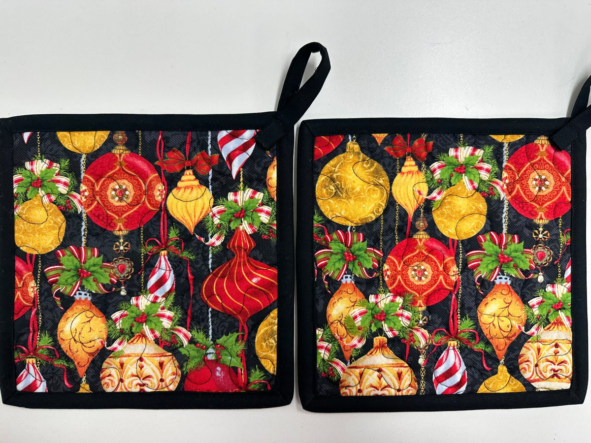 Christmas Ornament Pot Holders, Set of 2, Handmade Baker Gift, Kitchen Accessories