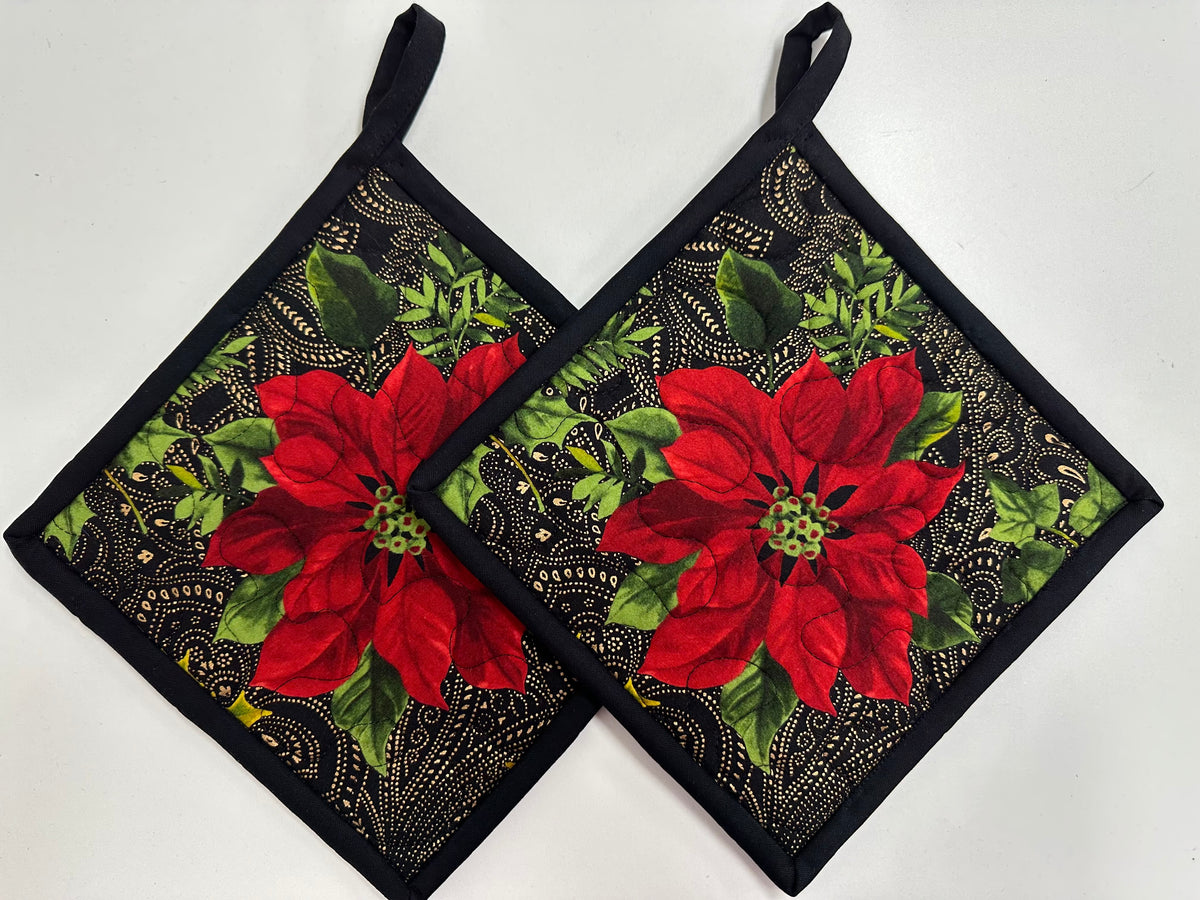 Christmas Cardinal Pot Holders, Set of 2, Handmade Baker Gift, Kitchen Accessories