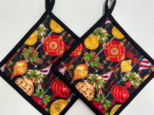 Christmas Ornament Pot Holders, Set of 2, Handmade Baker Gift, Kitchen Accessories