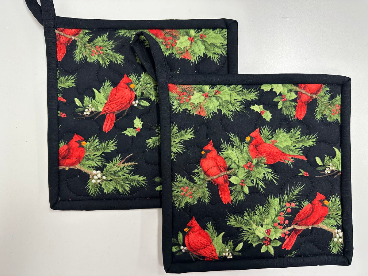 Christmas Cardinal Pot Holders, Set of 2, Handmade Baker Gift, Kitchen Accessories