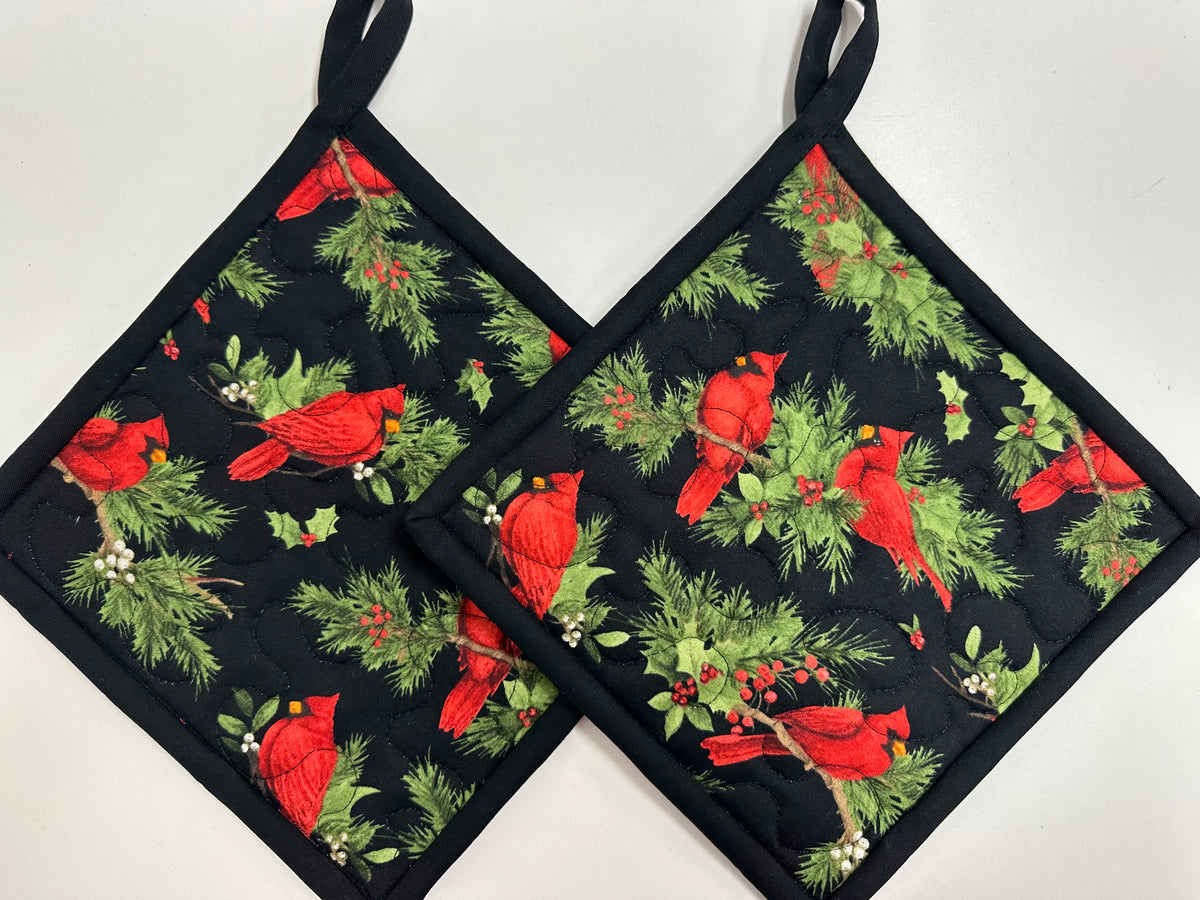 Christmas Cardinal Pot Holders, Set of 2, Handmade Baker Gift, Kitchen Accessories