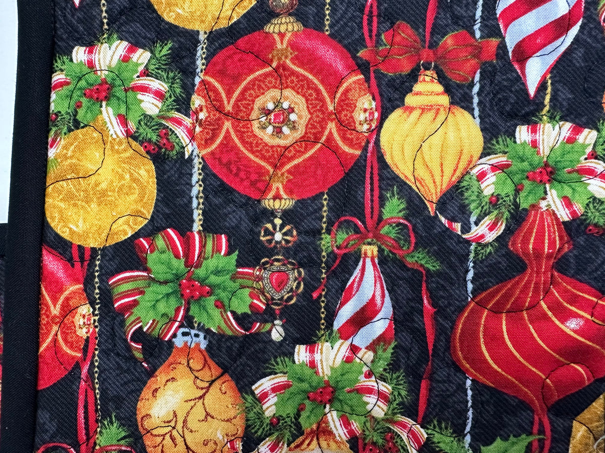 Christmas Ornament Pot Holders, Set of 2, Handmade Baker Gift, Kitchen Accessories