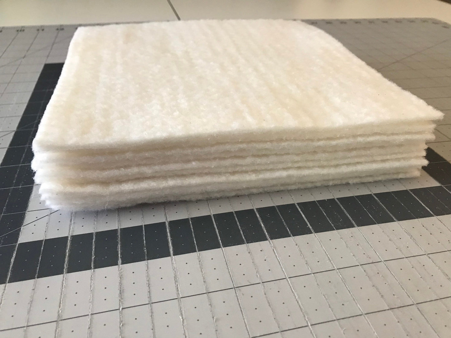 30 ~ 10" Precut Quilt Batting Squares, Cotton Polyester, NOT Microwave Safe, For Pot Holders or Rag Quilts