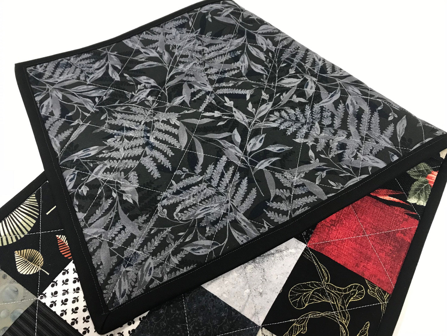 Elegant Quilted Table Runner: Black, Red & Gray Centerpiece for Modern Farmhouse Kitchen Decor