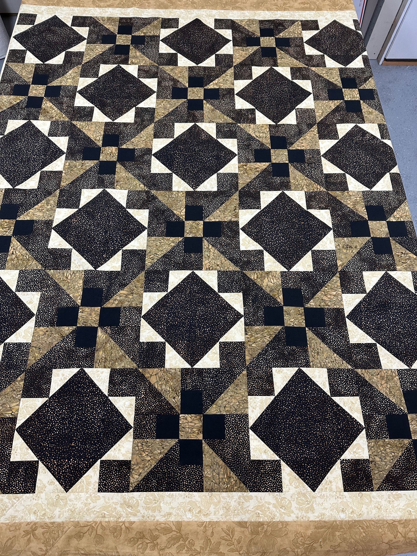 Handmade Patchwork Quilt Top: Black, Brown, Cream Floral Lap Throw (60x70 inches)
