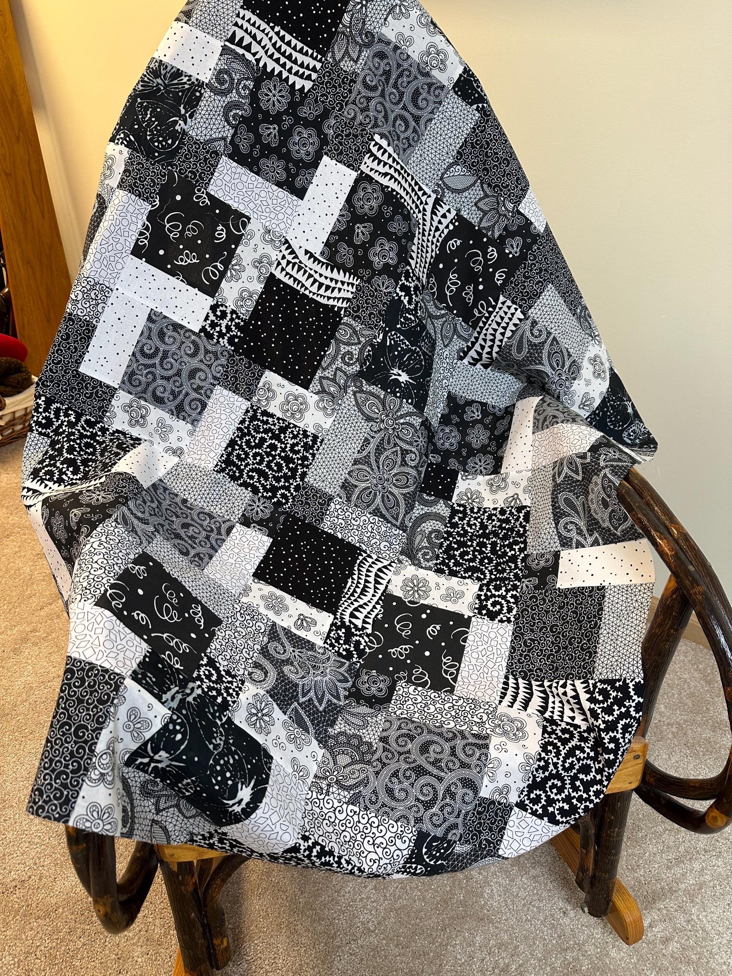Handmade Black and White Floral Quilt Top - Lap Throw (45 x 58 inches)