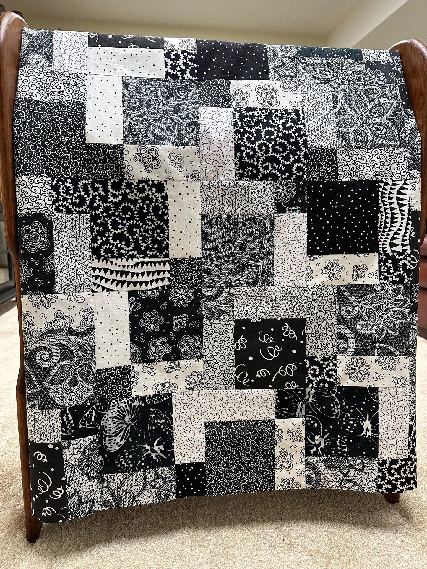 Handmade Black and White Floral Quilt Top - Lap Throw (45 x 58 inches)