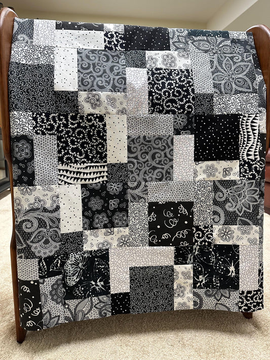 Handmade Black and White Floral Quilt Top - Lap Throw (45 x 58 inches)