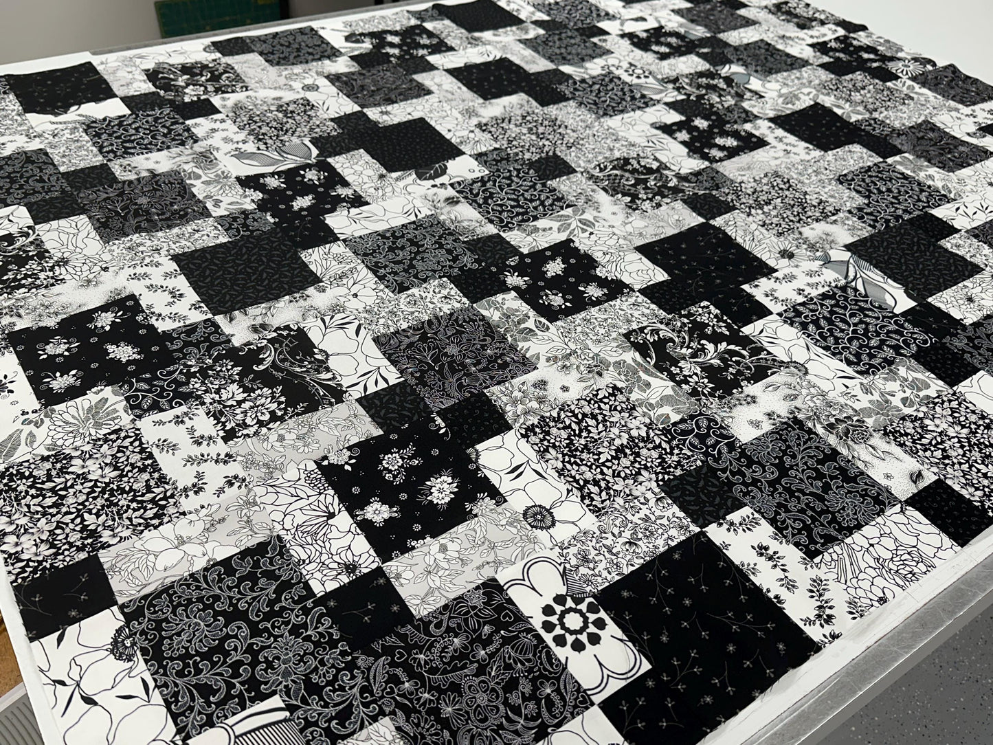Handmade Black and White Floral Quilt Top: Lap Quilt (45" x 58")