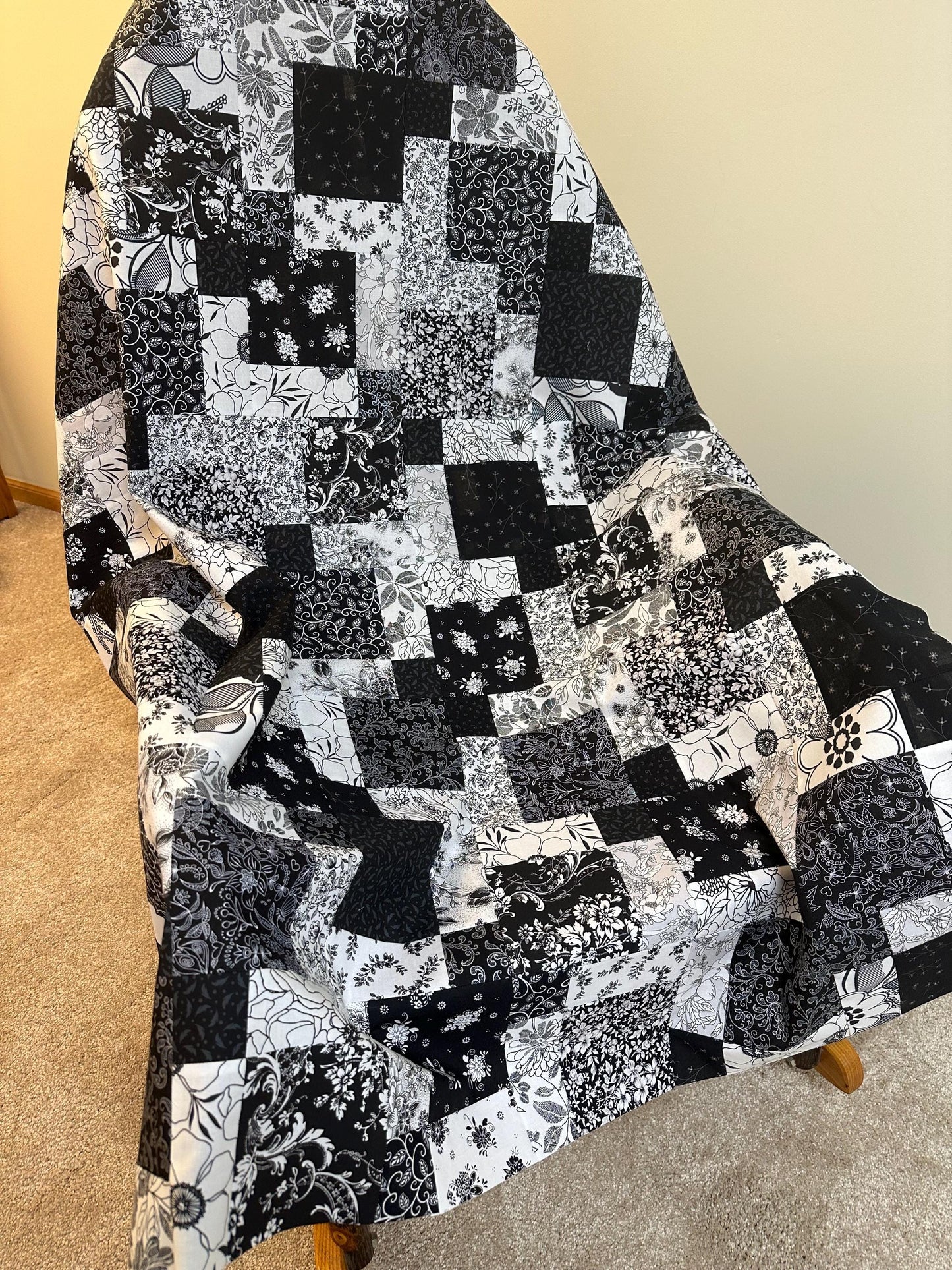 Handmade Black and White Floral Quilt Top: Lap Quilt (45" x 58")