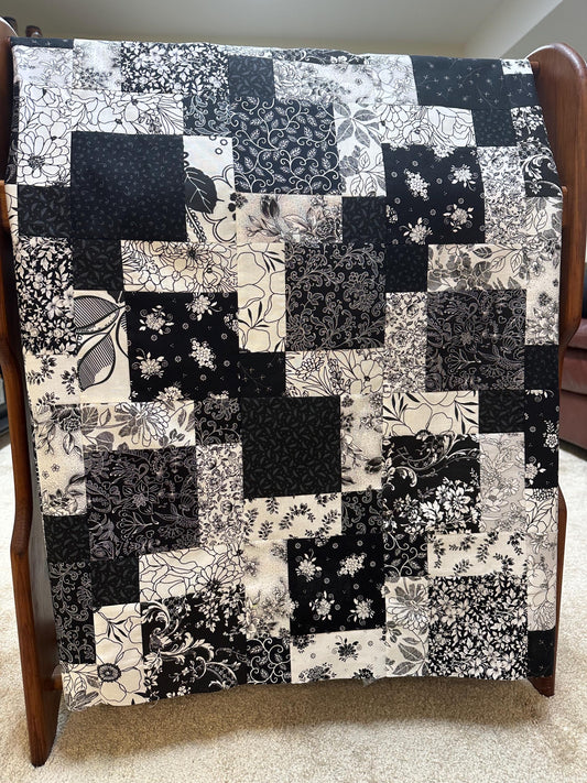 Handmade Black and White Floral Quilt Top: Lap Quilt (45" x 58")