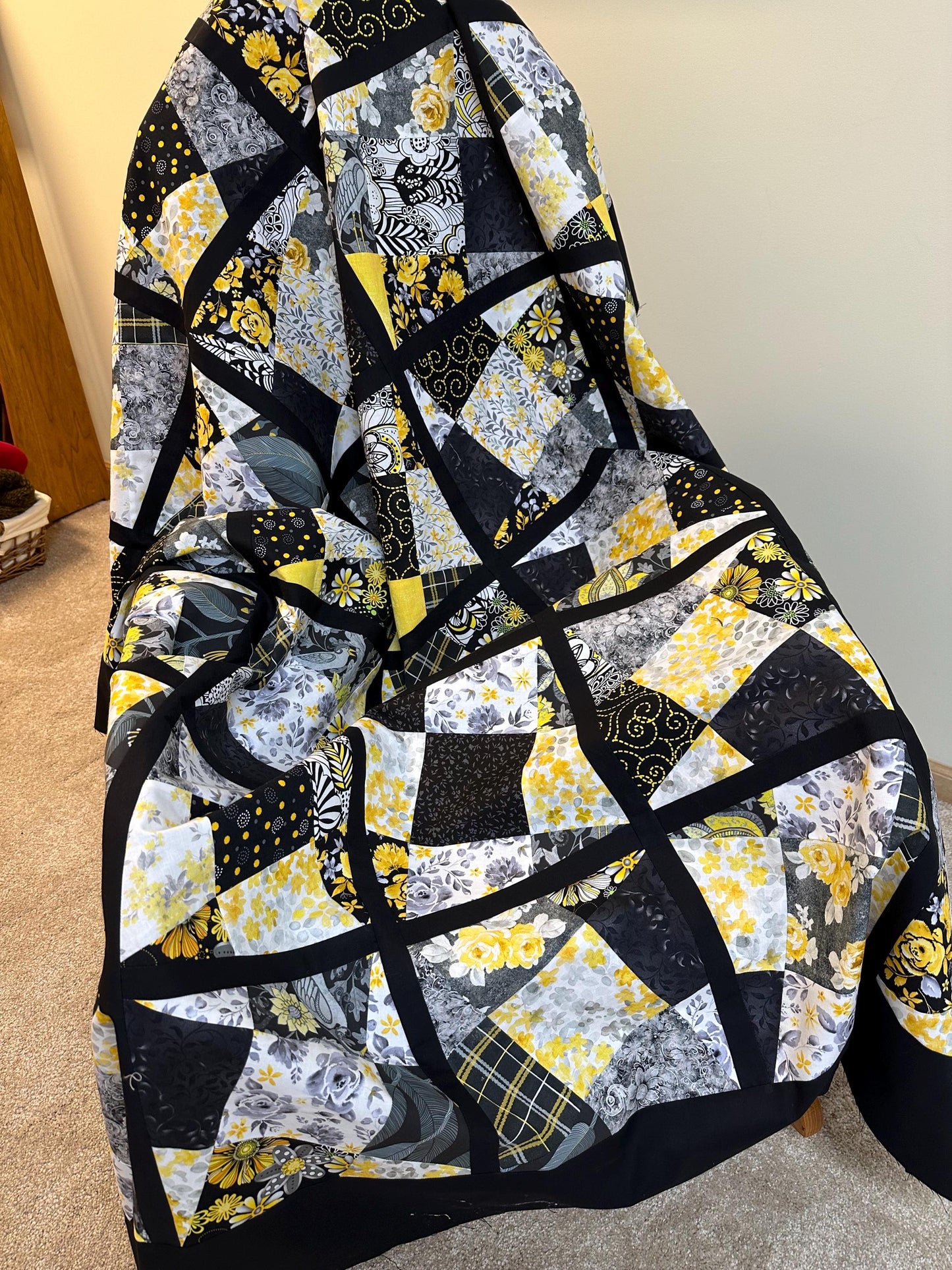 Handmade Black Yellow Gray White Floral Quilt Top: Lap Quilt (58" x 78")