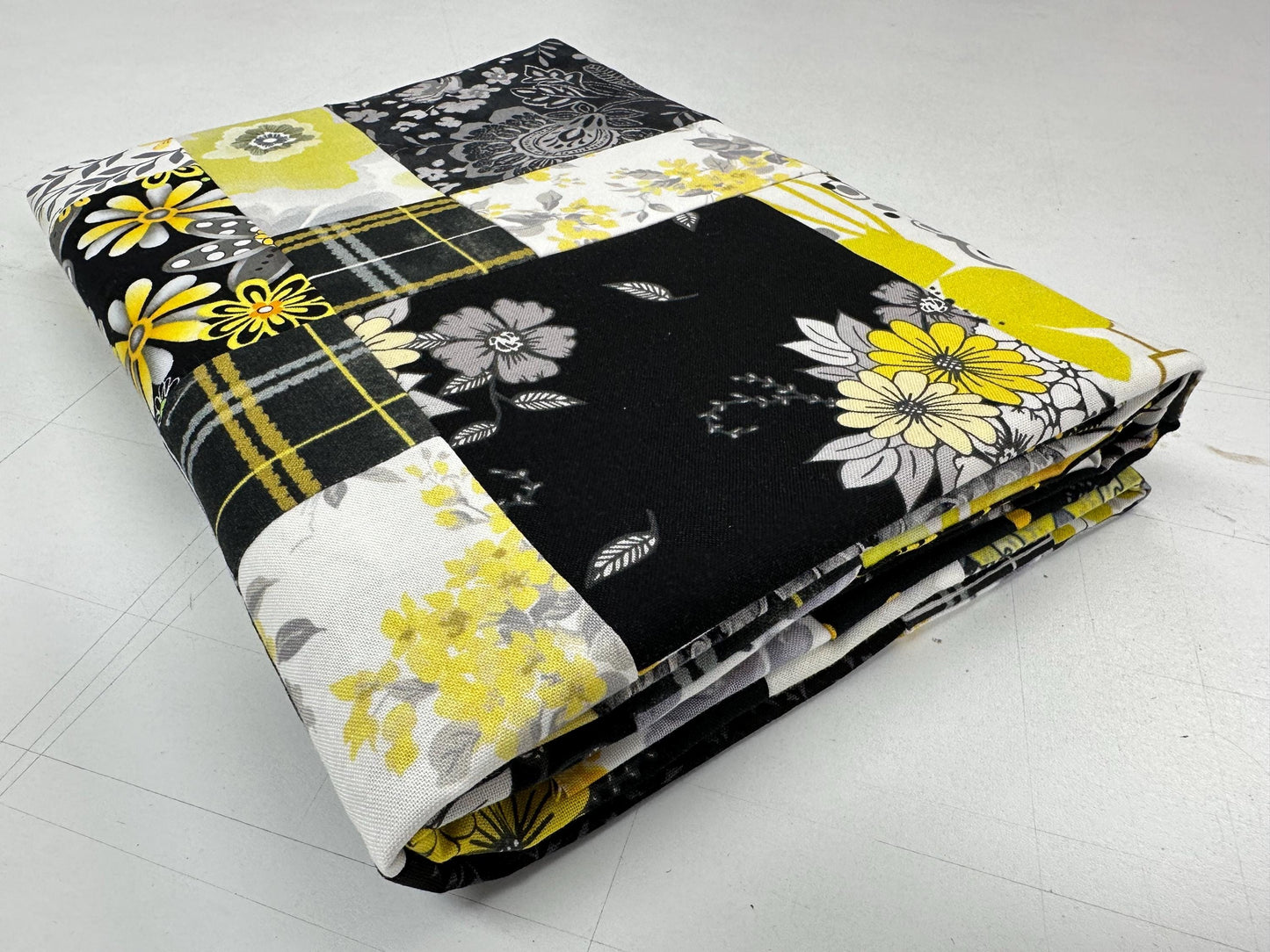 Handmade Black Gray Yellow Floral Quilt Top: Lap Quilt (45" x 58")