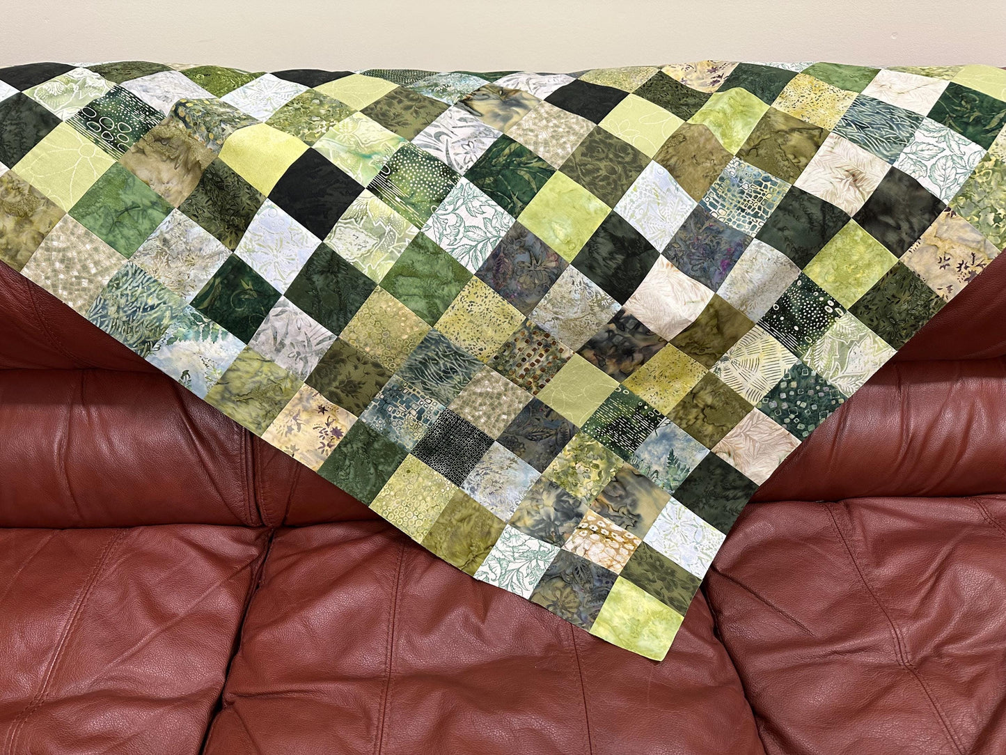 Unfinished Green Batik Quilt Top 36x45 Handmade Crib Lap Throw Patchwork Cotton Floral