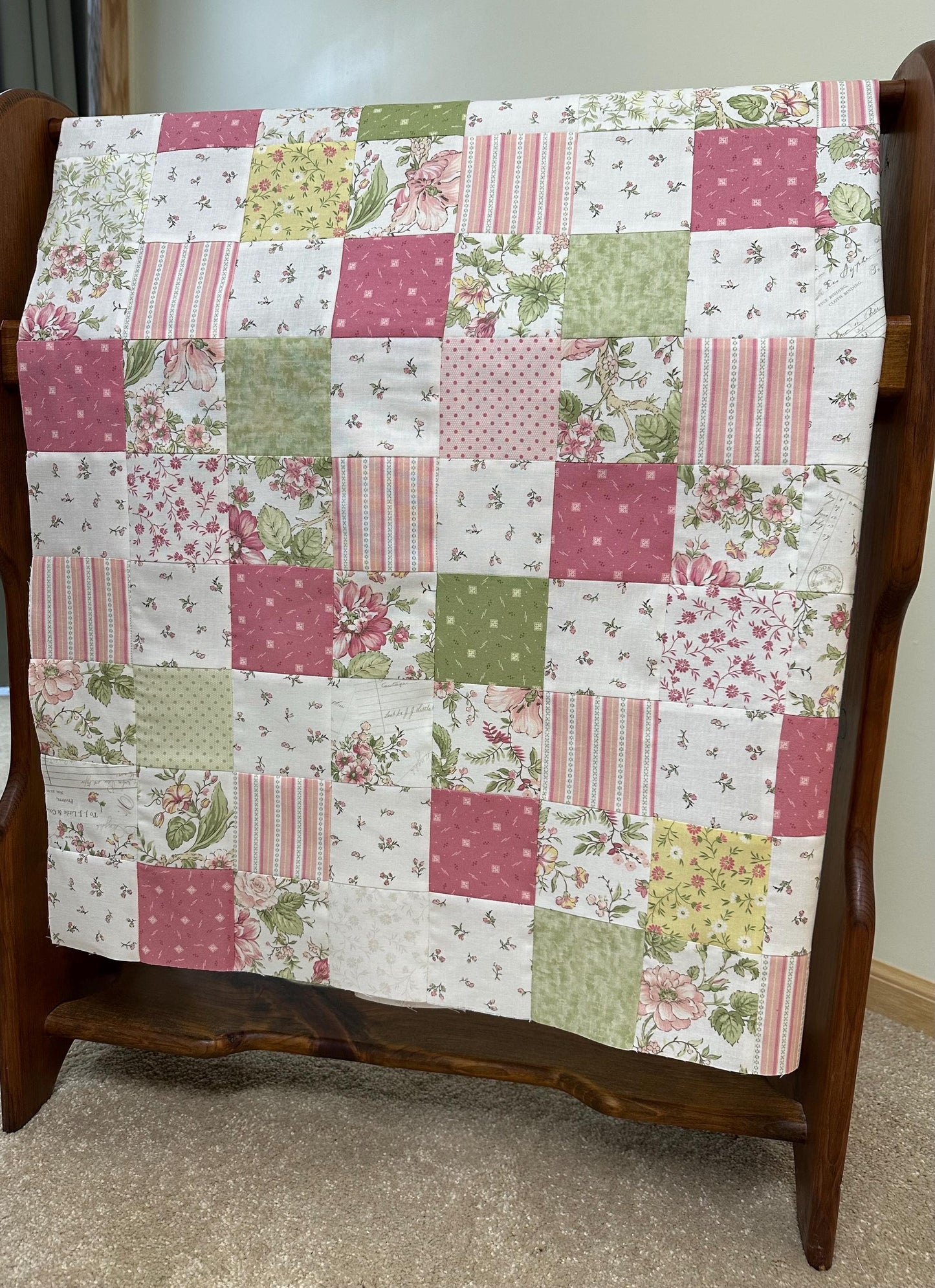 Unfinished Quilt Top 36x45 Handmade Crib Lap Throw Patchwork Cotton Floral