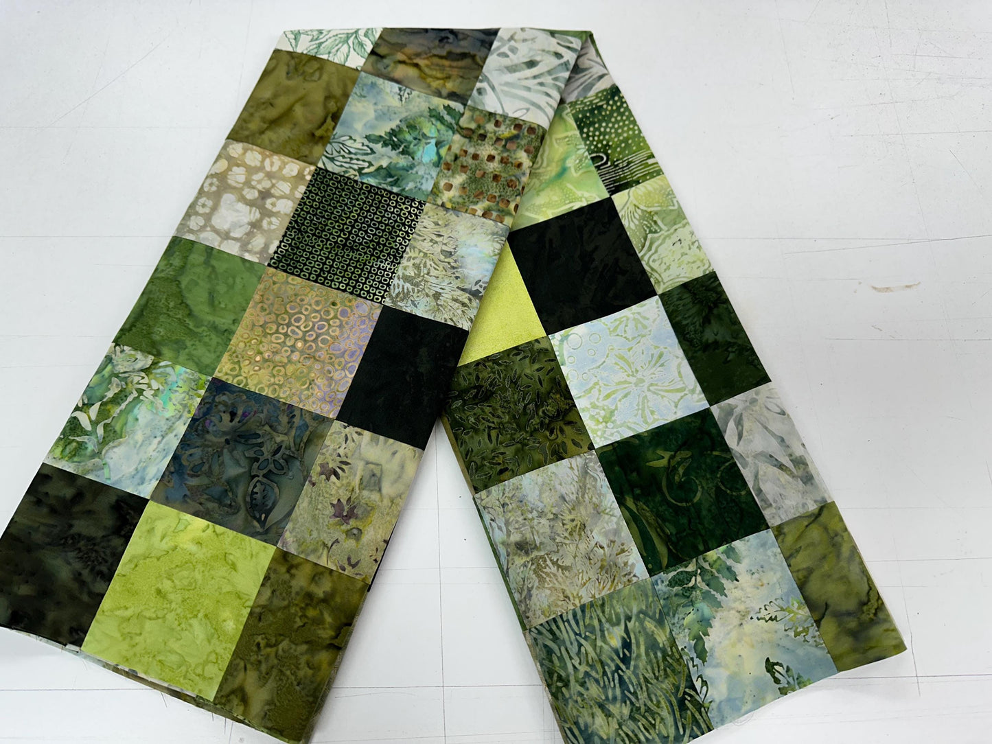 Unfinished Green Batik Quilt Top 36x45 Handmade Crib Lap Throw Patchwork Cotton Floral