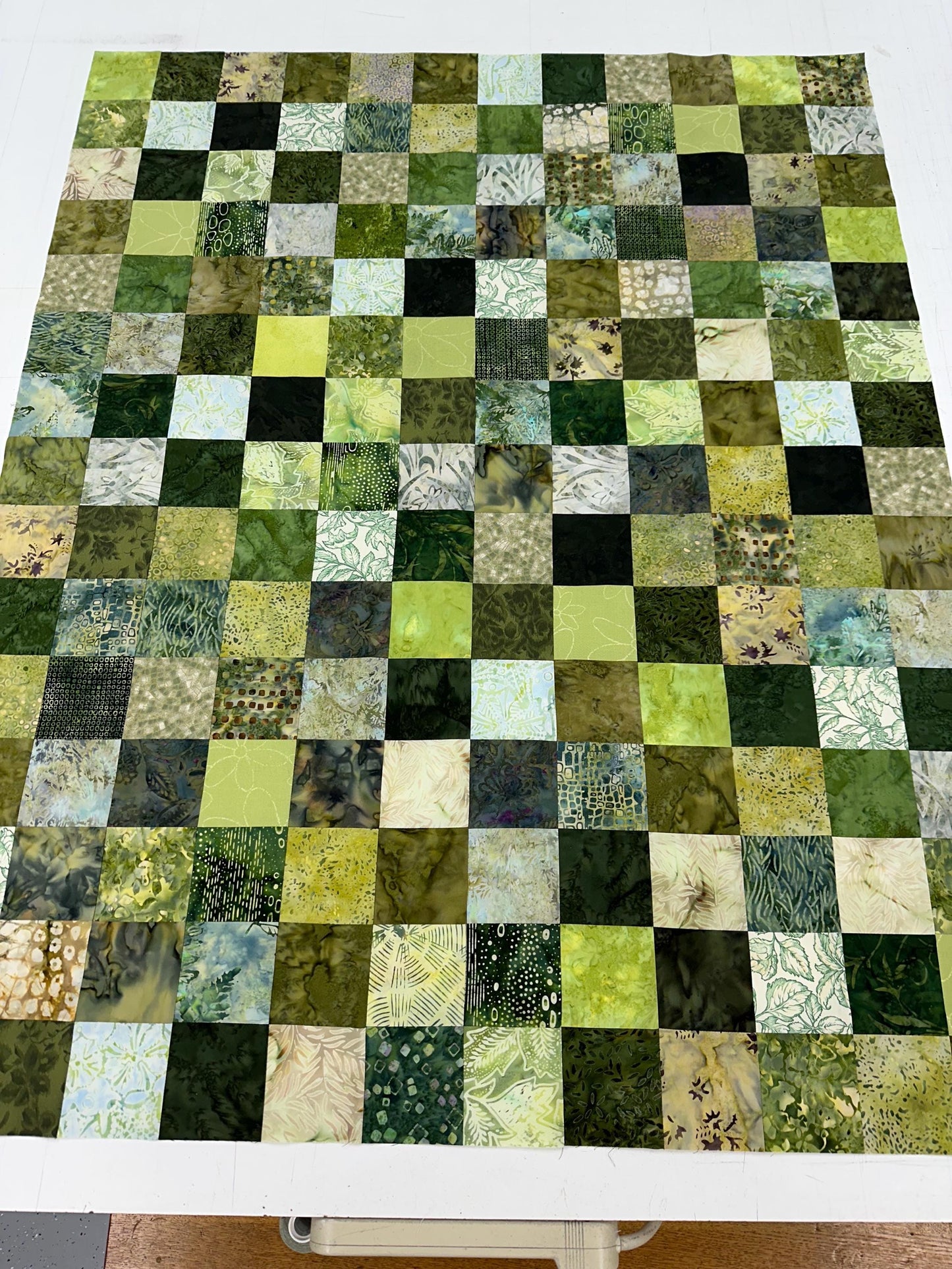Unfinished Green Batik Quilt Top 36x45 Handmade Crib Lap Throw Patchwork Cotton Floral