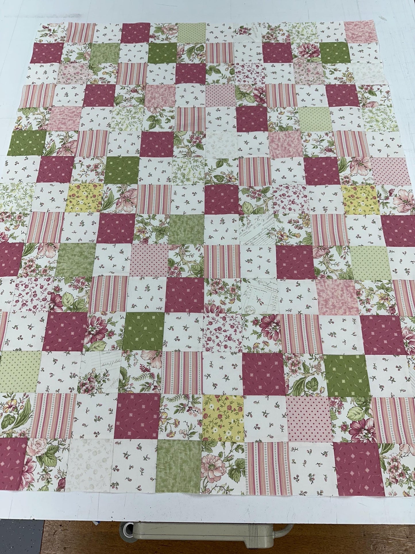 Unfinished Quilt Top 36x45 Handmade Crib Lap Throw Patchwork Cotton Floral