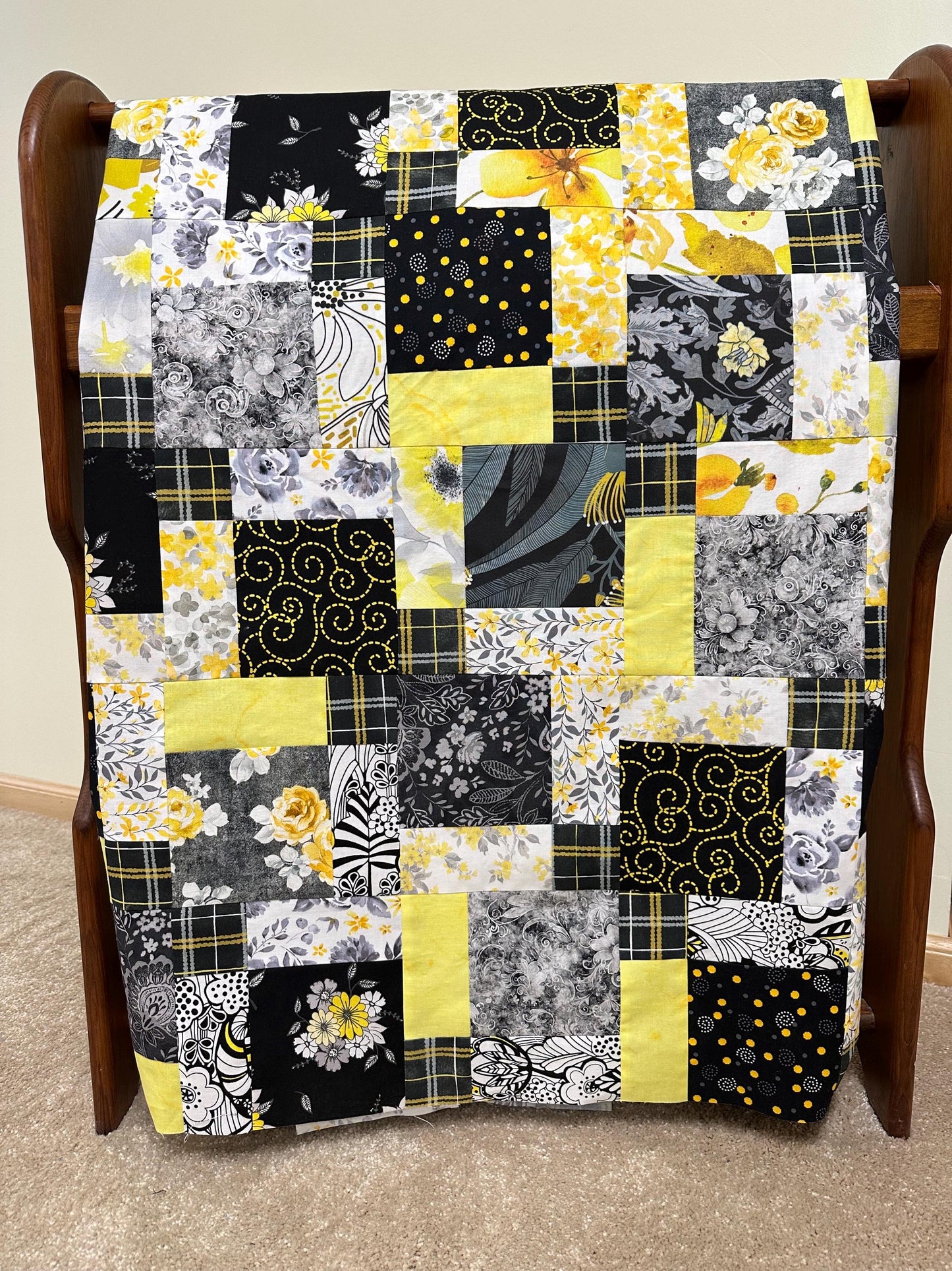 Handmade Black Gray Yellow Floral Unfinished Quilt Top: Lap Quilt (45" x 58")
