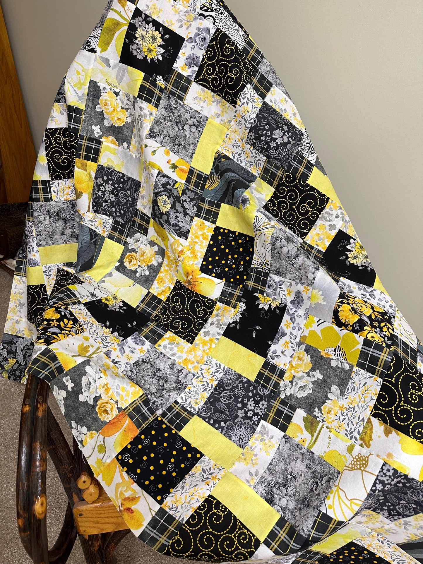 Handmade Black Gray Yellow Floral Unfinished Quilt Top: Lap Quilt (45" x 58")