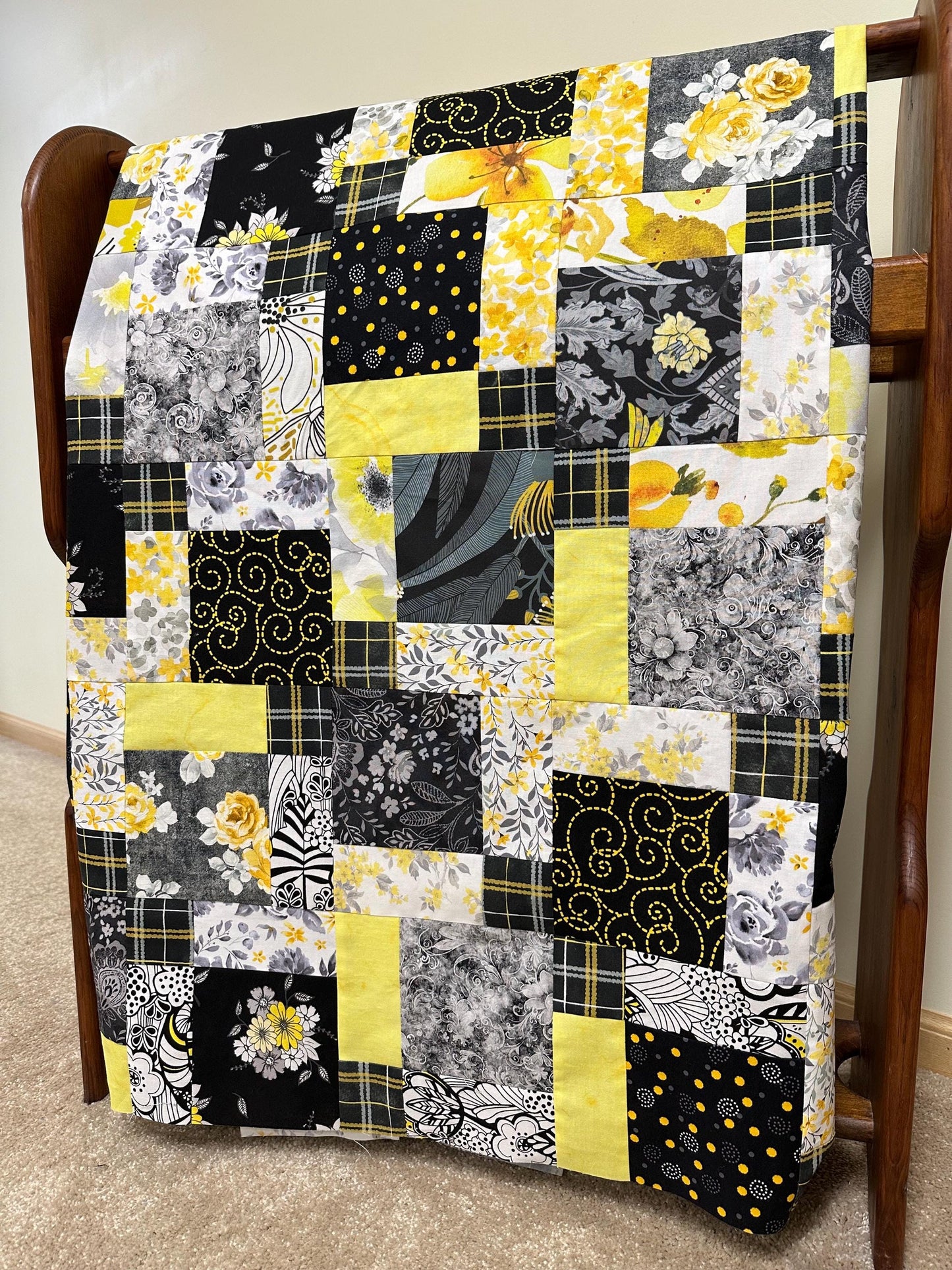 Handmade Black Gray Yellow Floral Unfinished Quilt Top: Lap Quilt (45" x 58")