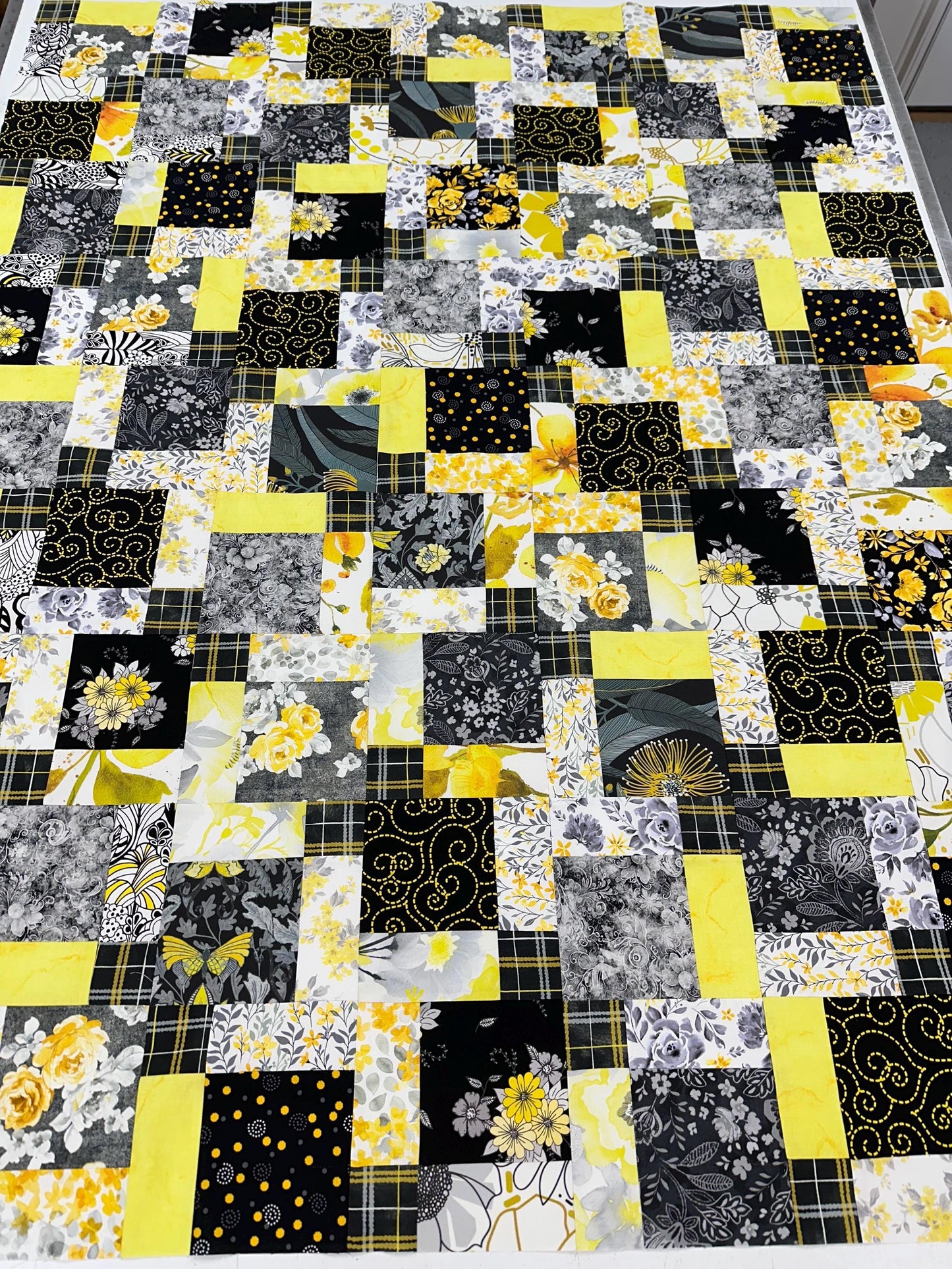 Handmade Black Gray Yellow Floral Unfinished Quilt Top: Lap Quilt (45" x 58")